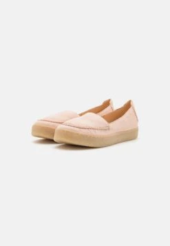 Clarks Barleigh Low - Trainers - Pale Peach -Fashion Shop 04b325dcbdbf409d811959d36e4dc12b
