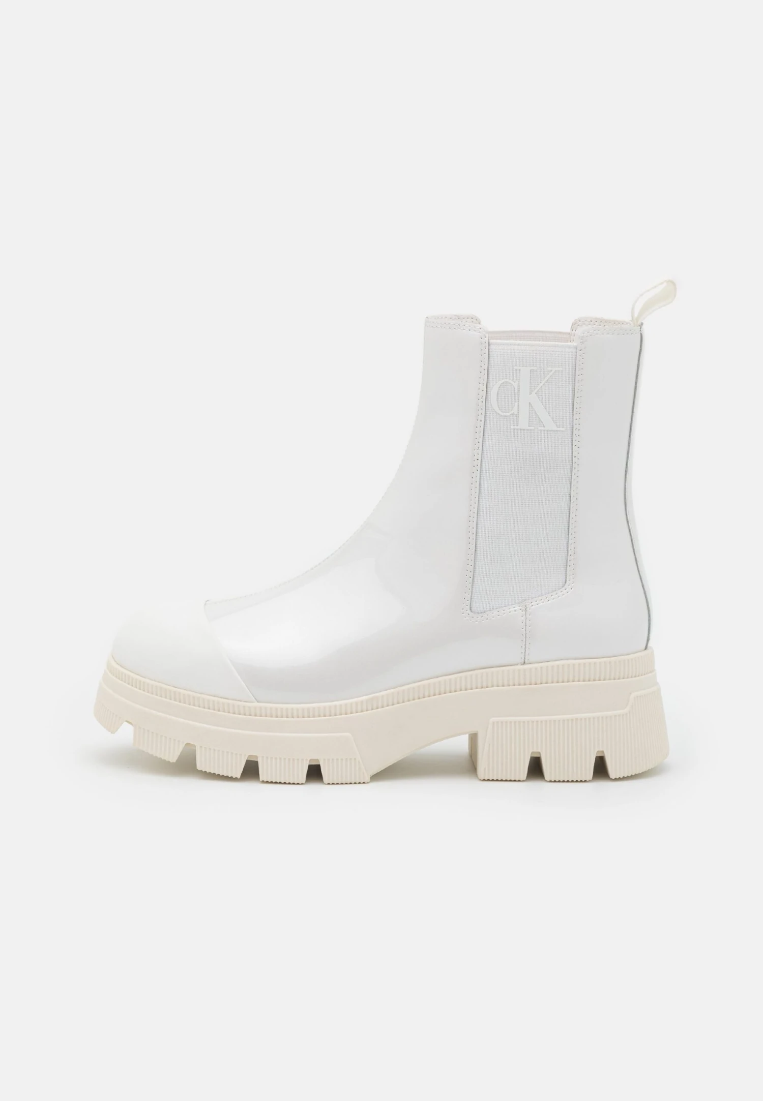 Calvin Klein Jeans Chunky Combat Chelsea Boot - Platform Ankle Boots - White 4 Calvin Klein Jeans Chunky Combat Chelsea Boot - Platform Ankle Boots - White - Image 2