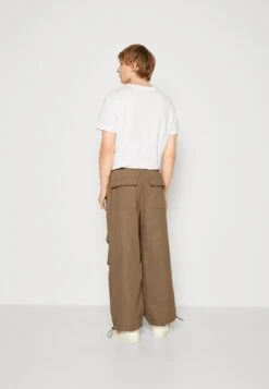 YOURTURN Unisex - Trousers - Brown -Fashion Shop 17dcbbd1abb24daba15398d62a26705d