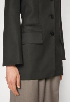 By Malene Birger Essentials Porter - Short Coat - Black -Fashion Shop 1d824c12b2e74d3f8644551ac8c447c8