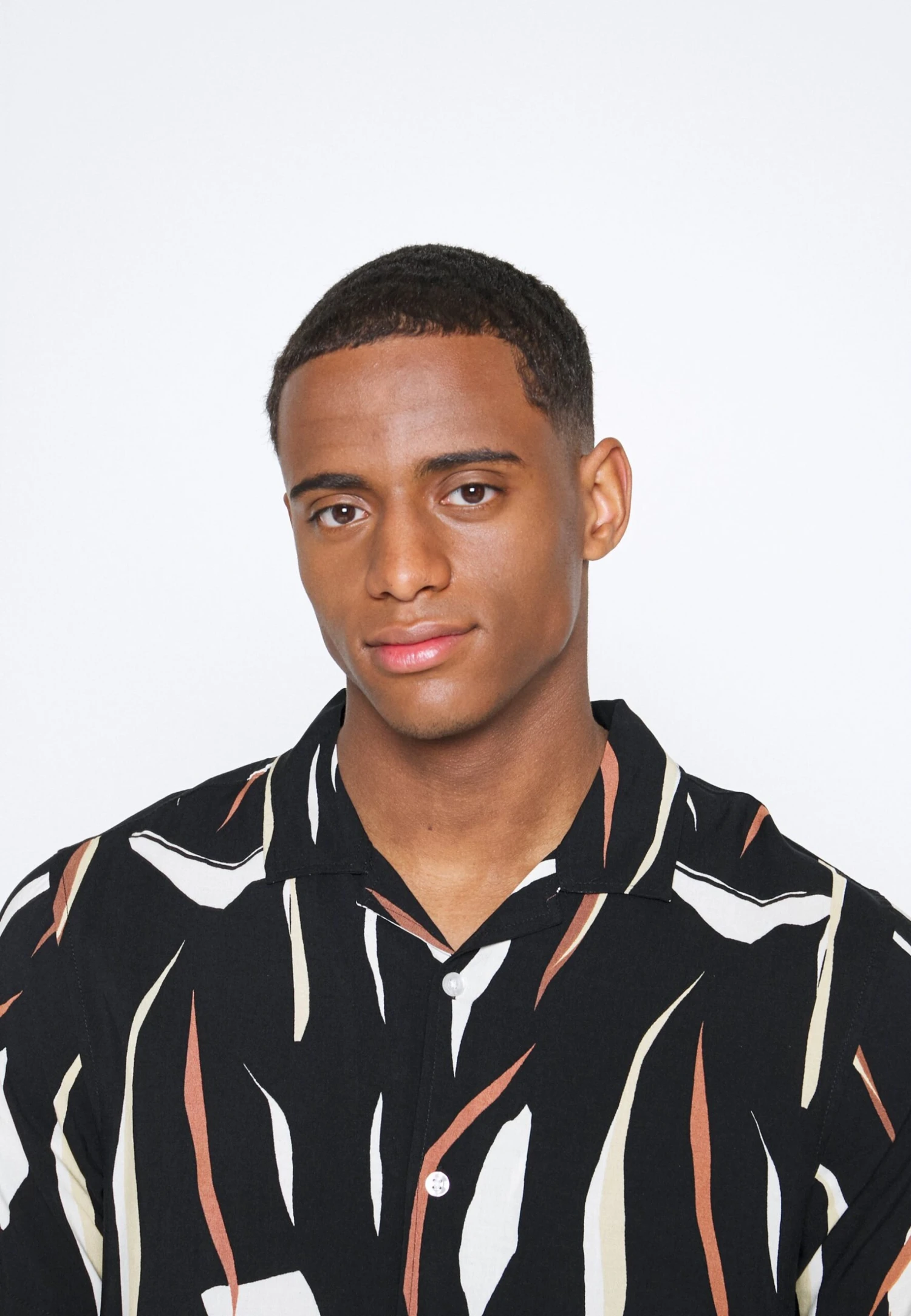 Pier One Contemporary Art Regular Resort- Shirt - Black 8 Pier One Contemporary Art Regular Resort- Shirt - Black - Image 6