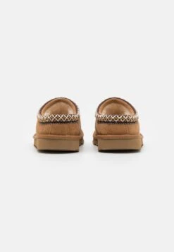 Ugg Tasman Ii Unisex - Slippers - Chestnut -Fashion Shop 278dfa6c031c4450b7a2652dc0b9afdc