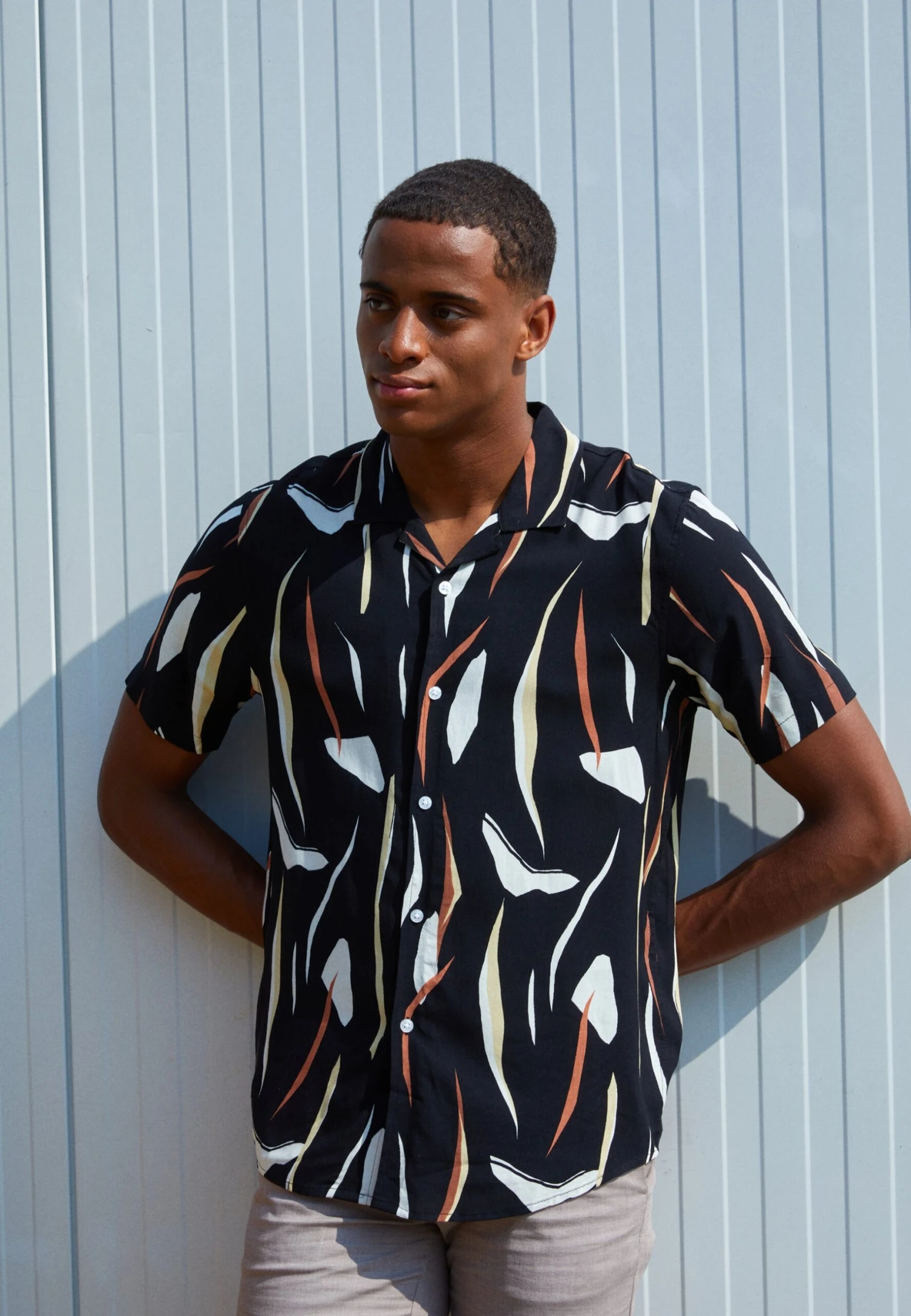 Pier One Contemporary Art Regular Resort- Shirt - Black 5 Pier One Contemporary Art Regular Resort- Shirt - Black - Image 3