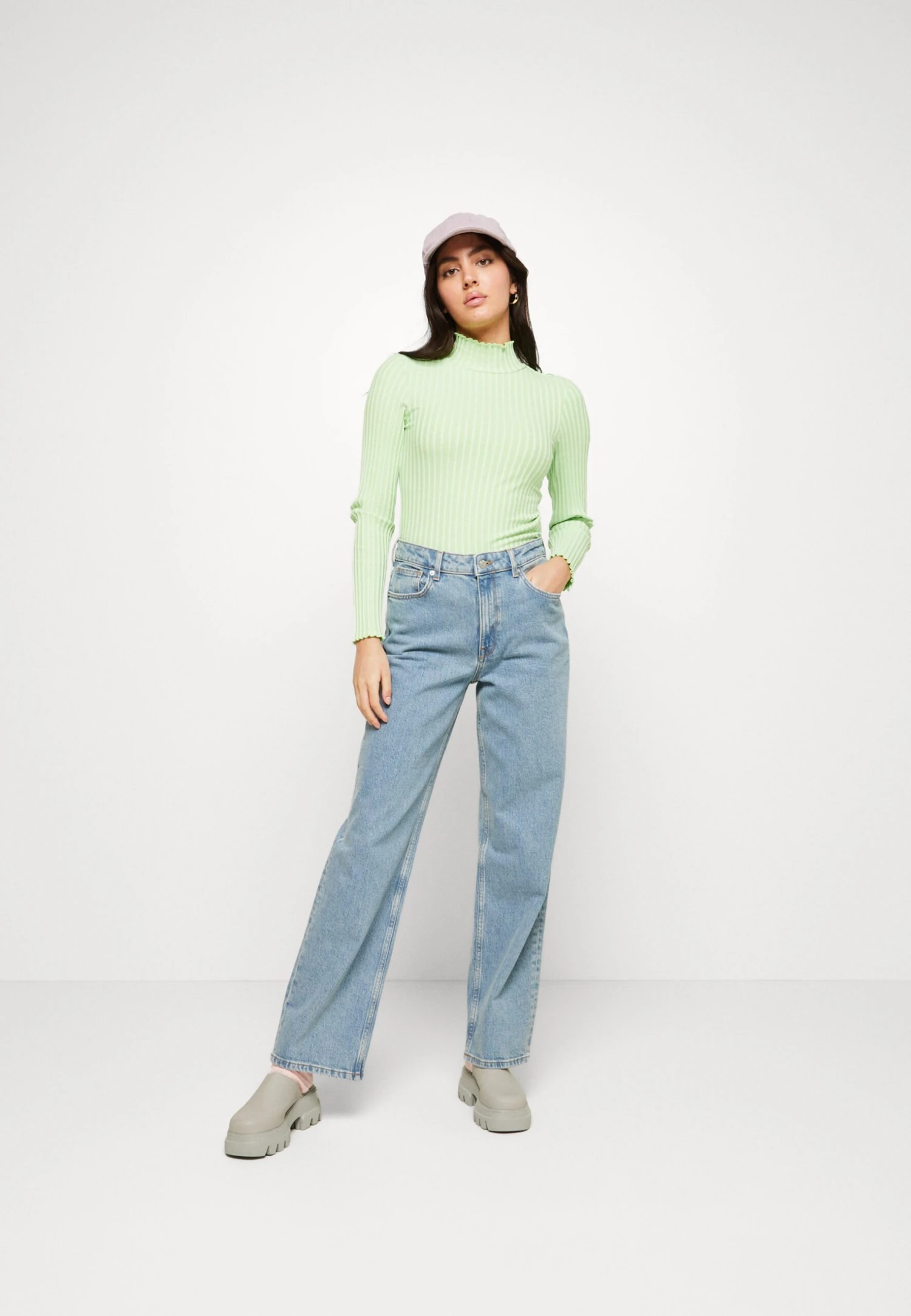 Selected Femme Slfwilma T Neck - Long Sleeved Top - Pistachio Green 4 Selected Femme Slfwilma T Neck - Long Sleeved Top - Pistachio Green - Image 2