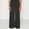 Nmjasa Wide Pant - Tracksuit Bottoms - Black -Fashion Shop 4a022a23baeb4ec88925f1f347cbac83