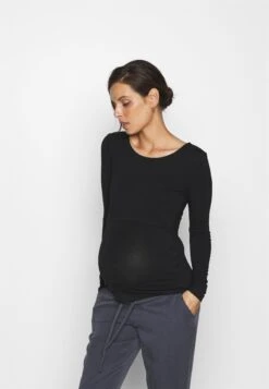 Nursing Function Longsleeve Tee - Long Sleeved Top - Black