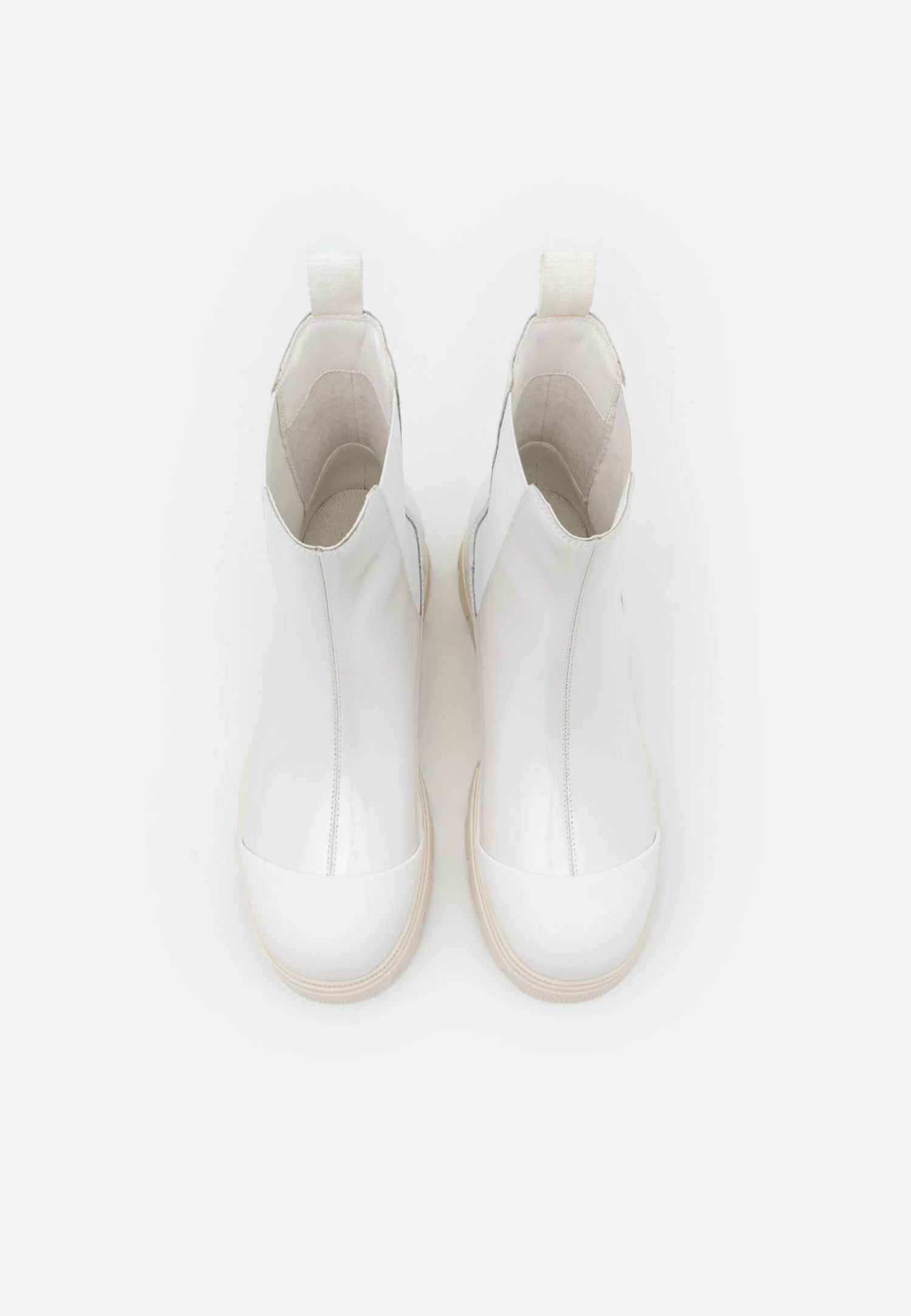 Calvin Klein Jeans Chunky Combat Chelsea Boot - Platform Ankle Boots - White 8 Calvin Klein Jeans Chunky Combat Chelsea Boot - Platform Ankle Boots - White - Image 6