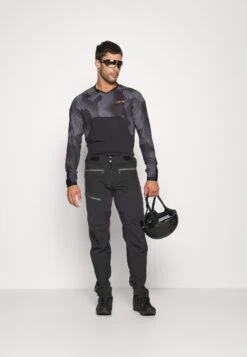 Norrøna Fjørå Flex Pants- Outdoor Trousers - Caviar -Fashion Shop 67bd8ea996a44e029f725609f36fd787