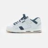 Globe Sabre - Skate Shoes - White/Blue