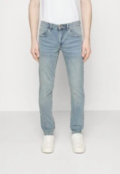 Redefined Rebel Copenhagen- Slim Fit Jeans - Light Blue -Fashion Shop 6b7e36cb7e6a482181eae0ae37b1a4d4