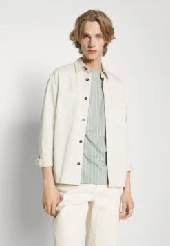 Pier One Print T-Shirt - Light Green 11 Pier One Print T-Shirt - Light Green -Fashion Shop 6b994c12a7eb43a3bc1fbdc857e66eed