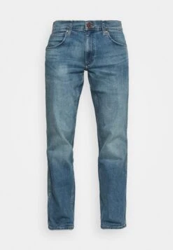 Wrangler Straight Leg Jeans - Blue Fever -Fashion Shop 72a7e64c852c4e08b5e318ce692da5d7