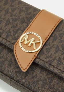 MICHAEL Michael Kors Greenwich Xs Sling Xbody - Across Body Bag - Brown/Acorn -Fashion Shop 787f459eca434a9e9319a08c1184d078