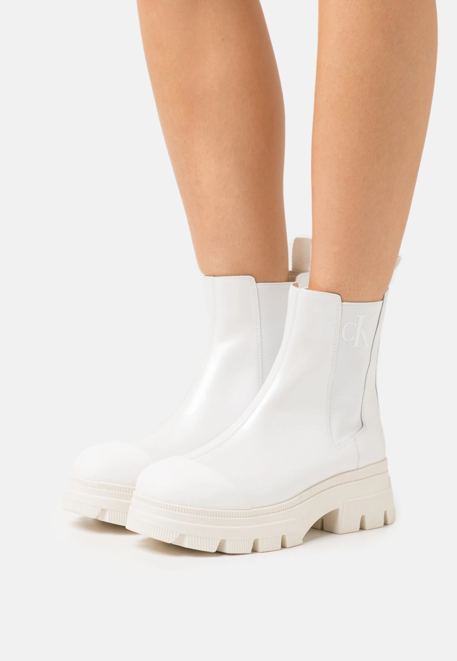 Calvin Klein Jeans Chunky Combat Chelsea Boot - Platform Ankle Boots - White 3 Calvin Klein Jeans Chunky Combat Chelsea Boot - Platform Ankle Boots - White