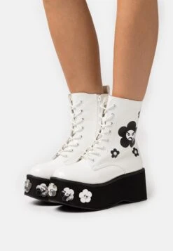 KOI FOOTWEAR Silent Screams Platform Boots - Platform Ankle Boots - White