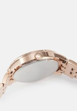 Guess Watch - Rose Gold-Coloured 8 Guess Watch - Rose Gold-Coloured -Fashion Shop a7deaf0f2e674bbbba5d2399af4764a5