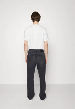 Steve Overdyed Black - Relaxed Fit Jeans - Overdyed Black -Fashion Shop aea29ae6fad34b28b308351dc4f1fe86