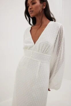 NA-KD Balloon Sleeve Button Detail Dress - Maxi Dress -Fashion Shop b8635e3560804dcd9eb56708fb0bc93a