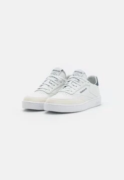 Reebok Classic Club C Clean Unisex - Trainers - Pure Grey/Footwear White/Vector Navy -Fashion Shop b8af67f328564222857b871dc6c6ebe6