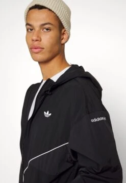 Adidas Originals Windbreaker - Black -Fashion Shop becf960159ff41c0a53e666536e9f9cd