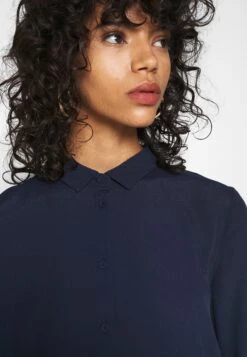 Minimum Bindie Dress - Shirt Dress -Fashion Shop c5a90ab9332e47b5bad0fd7335baeeb1