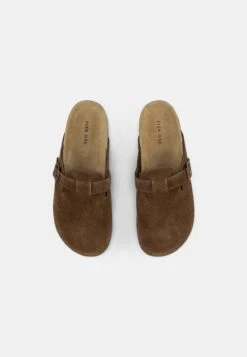 Pier One Leather Unisex - Slippers - Brown -Fashion Shop e81ec10b1baa426098f203c956f22c98